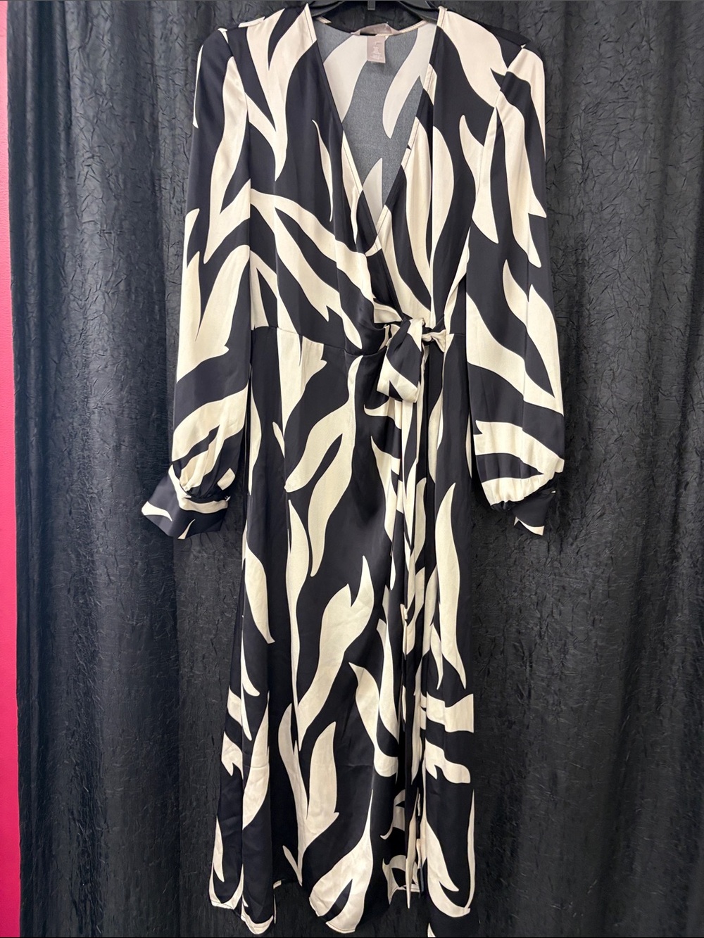 Black & White Tie-Waist Midi Wrap Dress